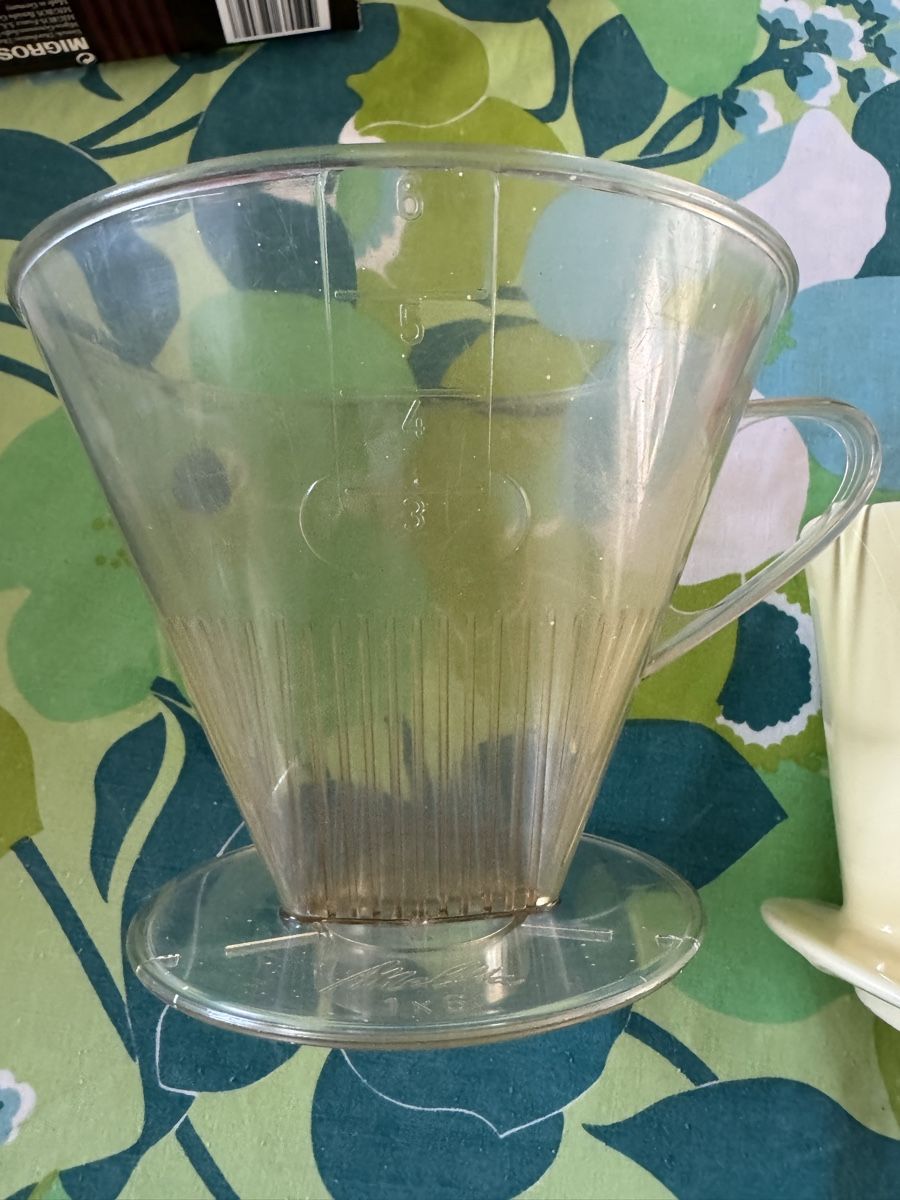 Altro per la casa: Kaffefilter mit Papier – Usato da Oberentfelden venduto da Judyku 7