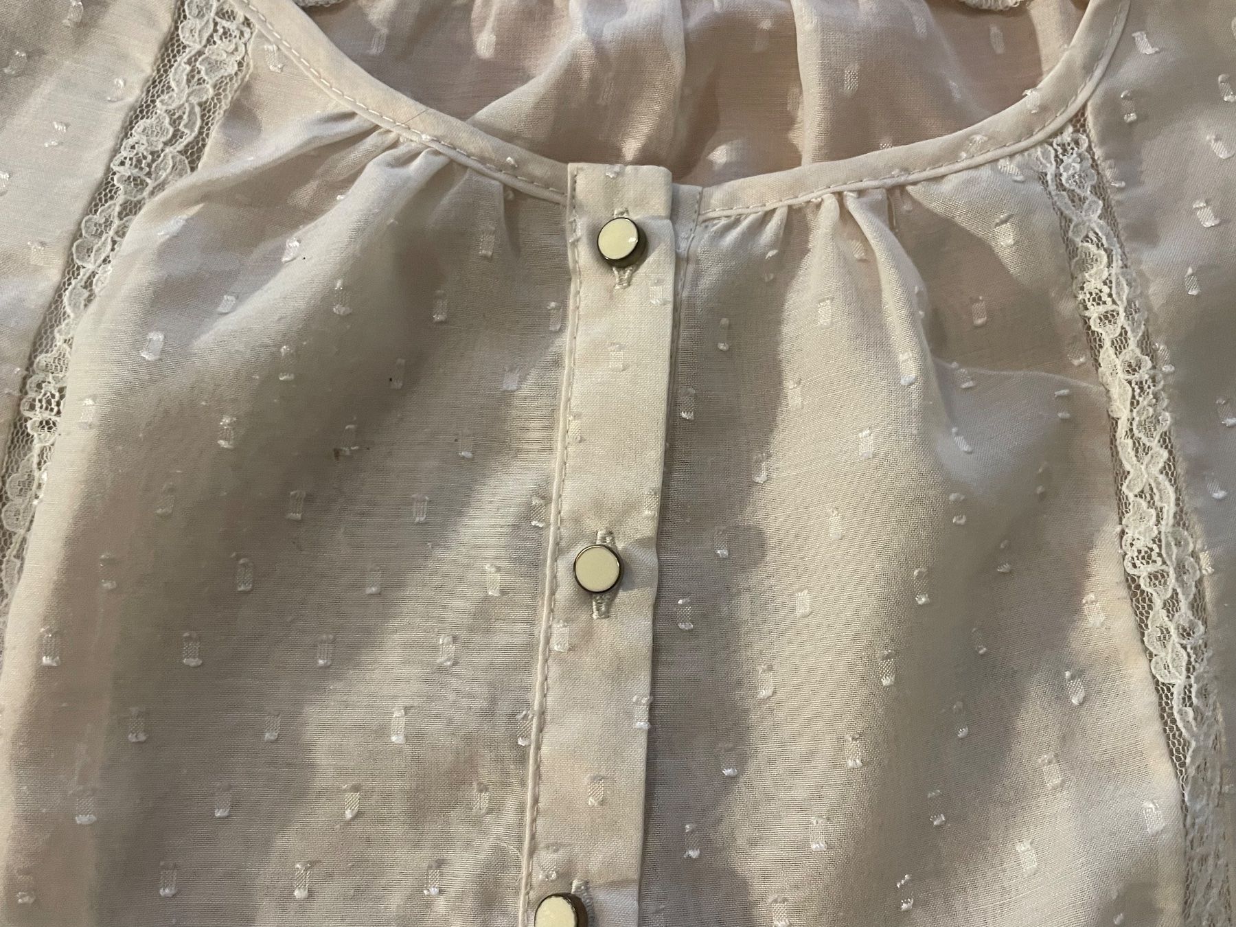 Mango Blusen: Ravissante blouse dentelle MANGO beige | Spitzenbluse Gr. S – Gebraucht aus Zürich von AnnaSa 5