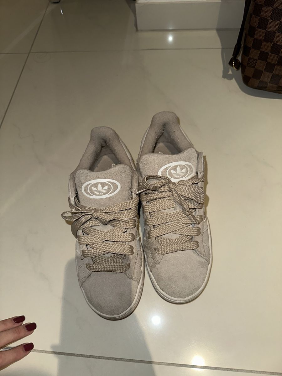 Damenschuhe: Adidas Campus Sneaker beige – Neu (gemäss Beschreibung) aus Zürich von pet_9v8p 1