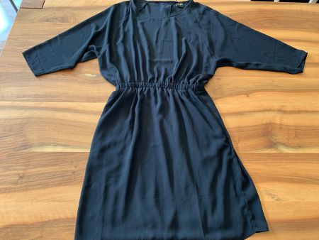 VERO MODA extrem schönes Kleid mega Rücken Gr. 38