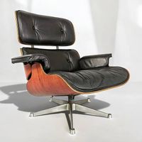 Eames Lounge Chair & Ottoman (670 & 671)