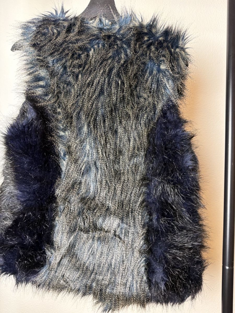 H&M Gilet & Giacche senza maniche: H&M Kunstfell Gilet – Usato da Bülach venduto da rei_d6tw 1