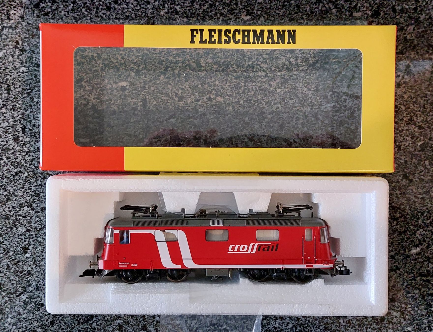Fleischmann Modellini di ferrovie: Fleischmann - Doppeltraktion TEE Re 4/4''/Crossrail Re 436 – Nuovo (secondo la descrizione) da Rotkreuz venduto da MOBAHN-1zu87 1