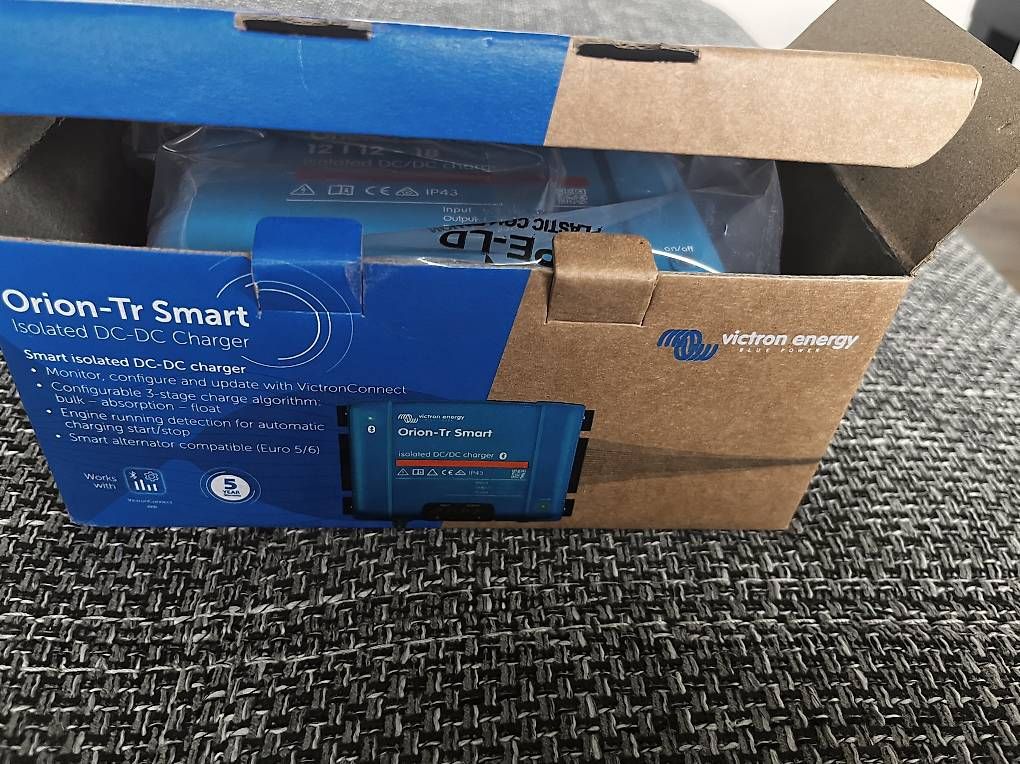 Caricabatterie: Victron 18Amp Ladebooster – Usato da Mörschwil venduto da fhc