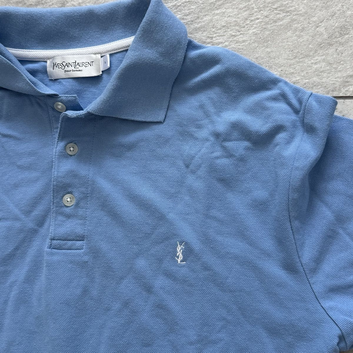 Polos: Yves Saint Laurent Poloshirt hellblau – D'occasion à Vaduz par mmo.02 2