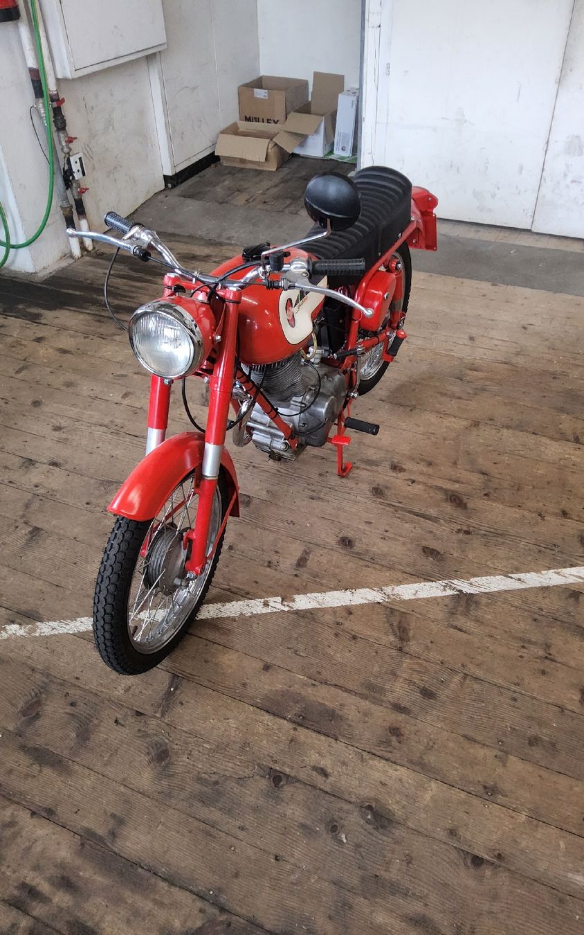 Gilera Strada: Motorrad  Gilera giubileo 98 ccm – Usato da Herisau venduto da vw1972