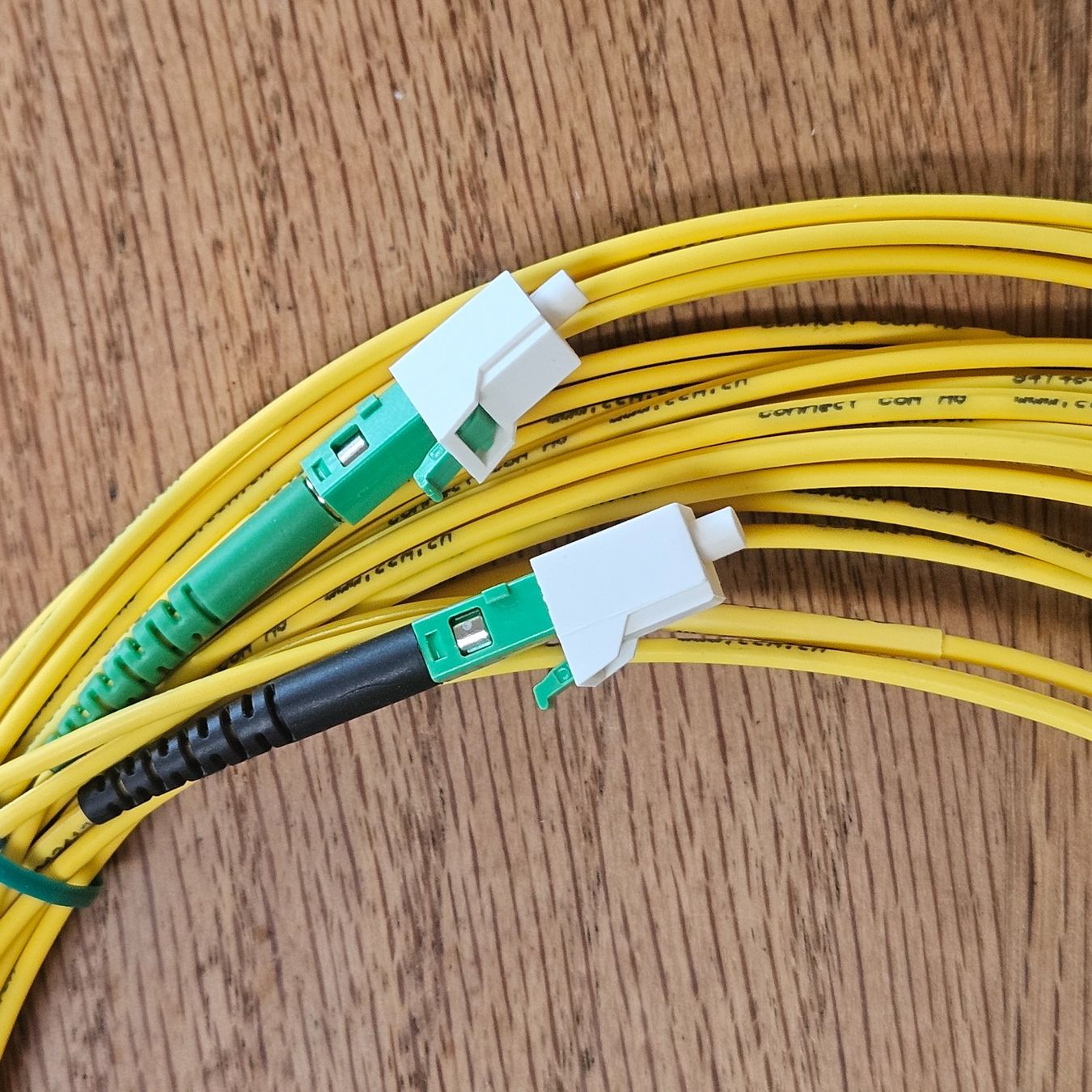 Cavi: Glasfaserkabel LWL-Patchkabel Simplex LC/APC - LC/UPC 10m – Nuovo (secondo la descrizione) da Wettingen venduto da Christianv 1