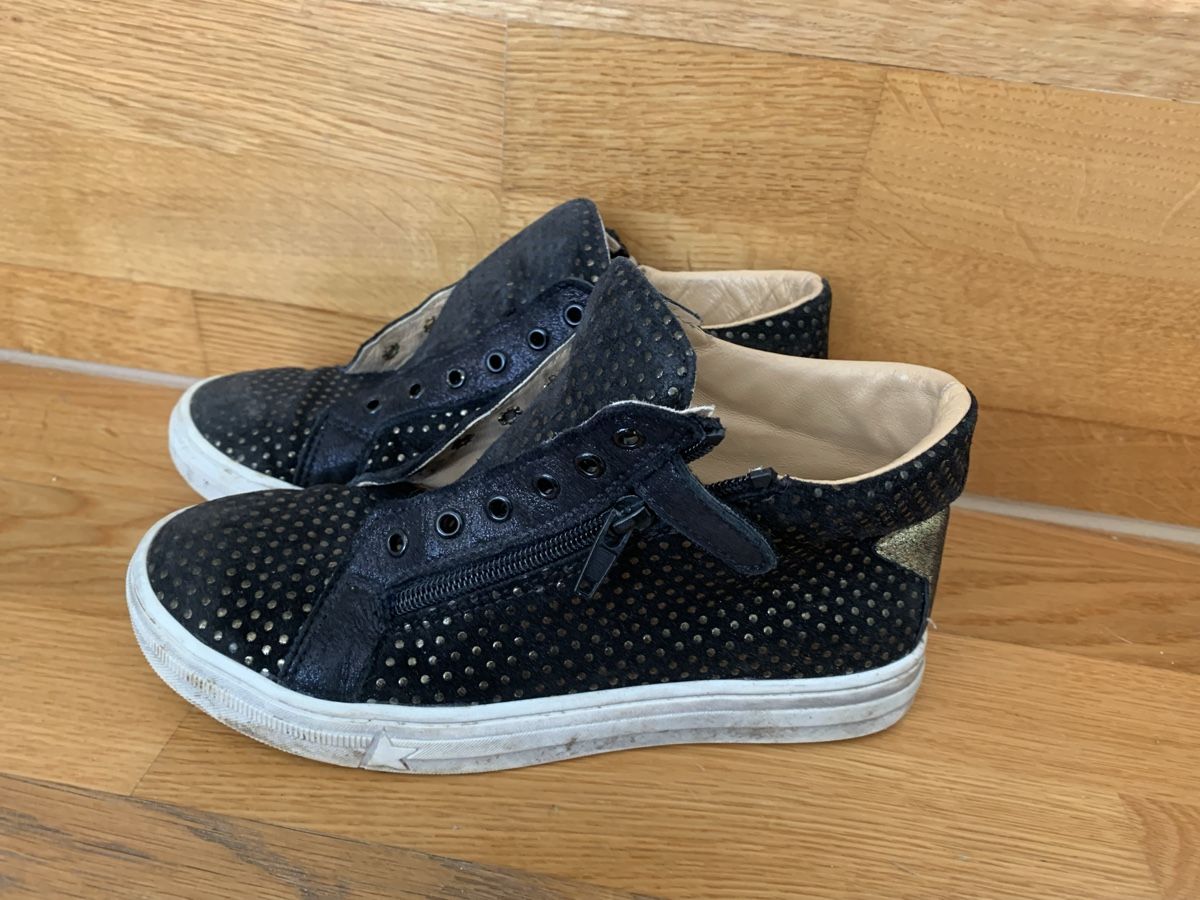 Scarpe per ragazze: Mädchenschuhe, Senkers, Halbschuhe, Grösse 34 – Usato da Ostermundigen venduto da des_t9vv 2