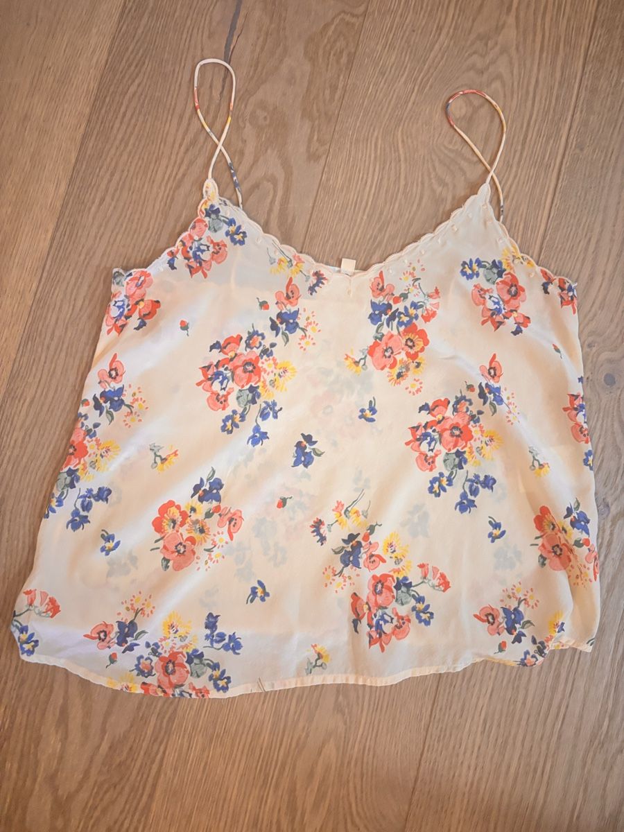 Sezane Tops: Sézane top en soie 34 – Gebraucht aus Constantine von boukledor