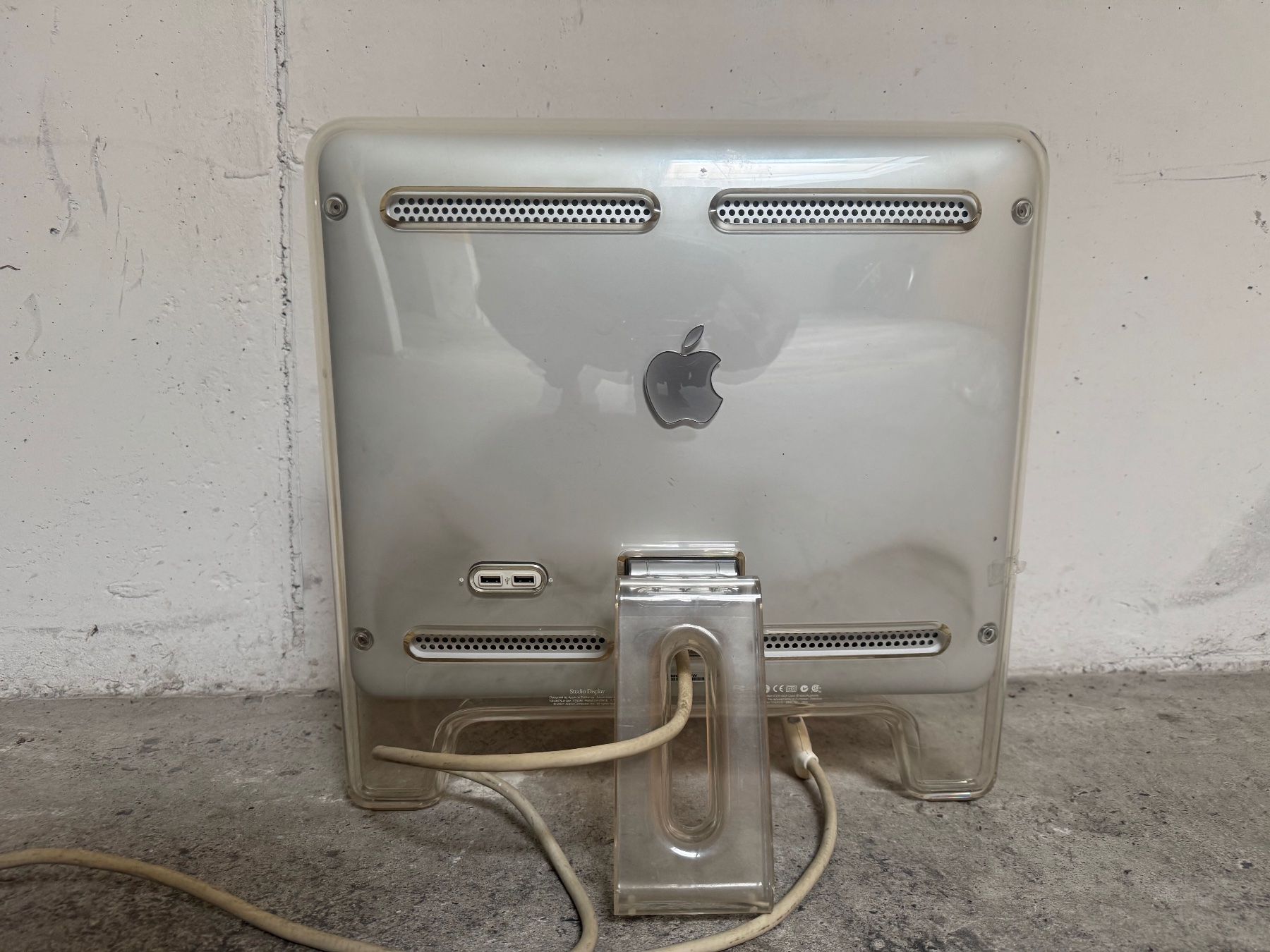 Apple Monitor: Apple Studio Display 17" – Usato da Zürich venduto da hvendelbo 2
