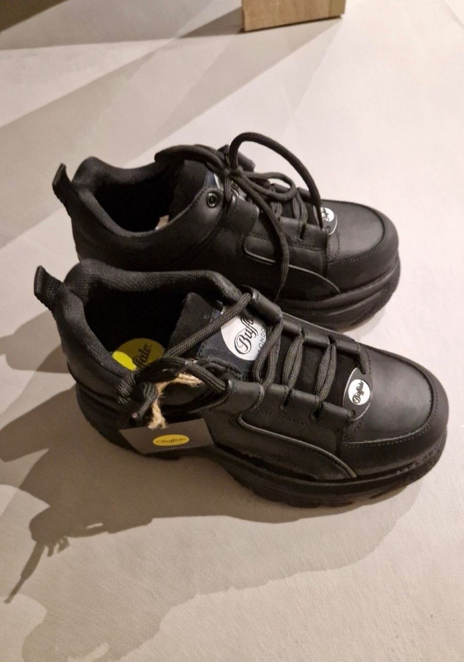 Buffalo Herrenschuhe: Buffalo Sneaker Low – Gebraucht aus Biel/Bienne von dan_2w8k 2