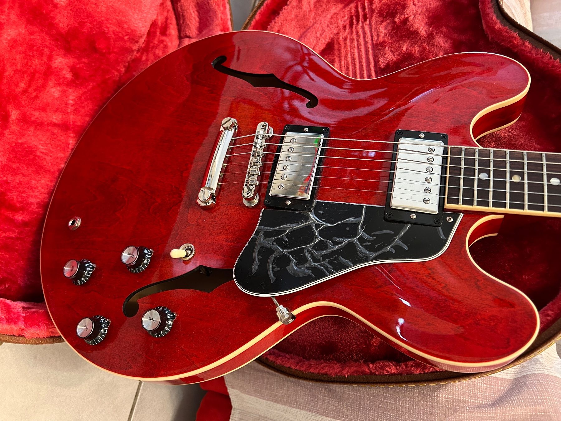 Gibson Musikinstrumente: Chitarra Gibson ES-335 Cherry usata custodia inclusa – Gebraucht aus Giubiasco von ste_2qln 2