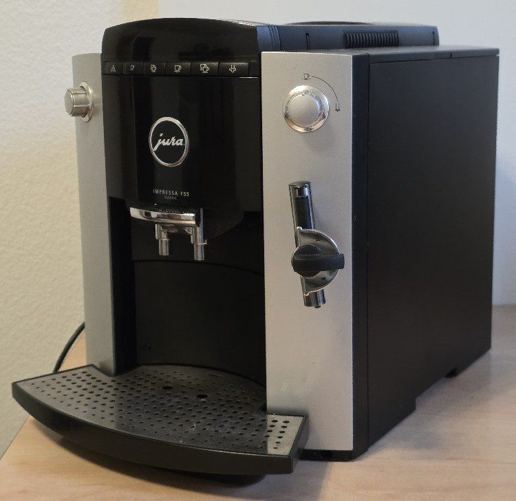 Jura Kaffeemaschinen & Espressomaschinen: Jura F55 – Gebraucht aus Zürich von mimi_zh 1