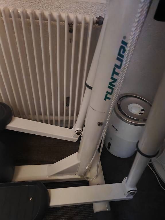 Tunturi Vélos d'appartement: Tunturi C3 Crosstrainer – D'occasion à Weesen par New-Level-Fitness 2