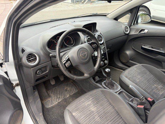 Opel Automobili: Opel Corsa D 1.4 – Usato da Rothrist venduto da SchHunWerGmbH 4