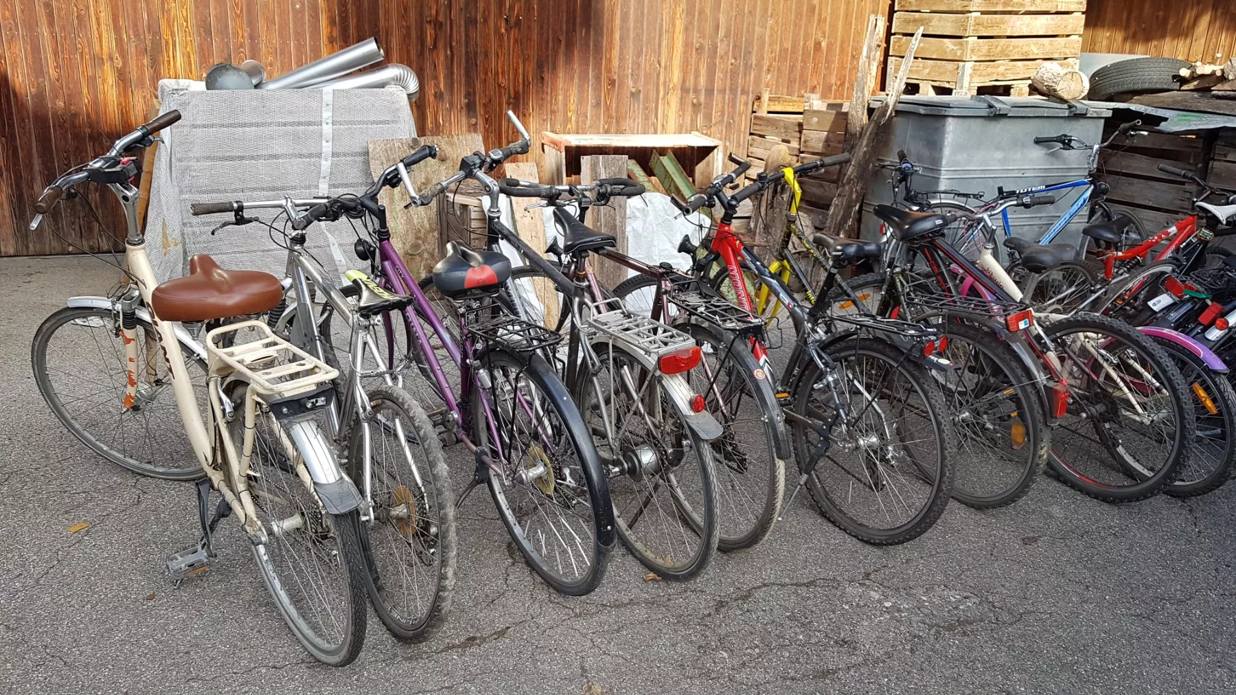 Biciclette: 8x Velos – Usato da Biel / bienne venduto da Sarouch9 3