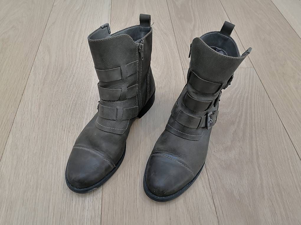 Damenschuhe: Damenschuhe Bugatti Grösse 41 – Gebraucht aus Oberrohrdorf von Hoto 1