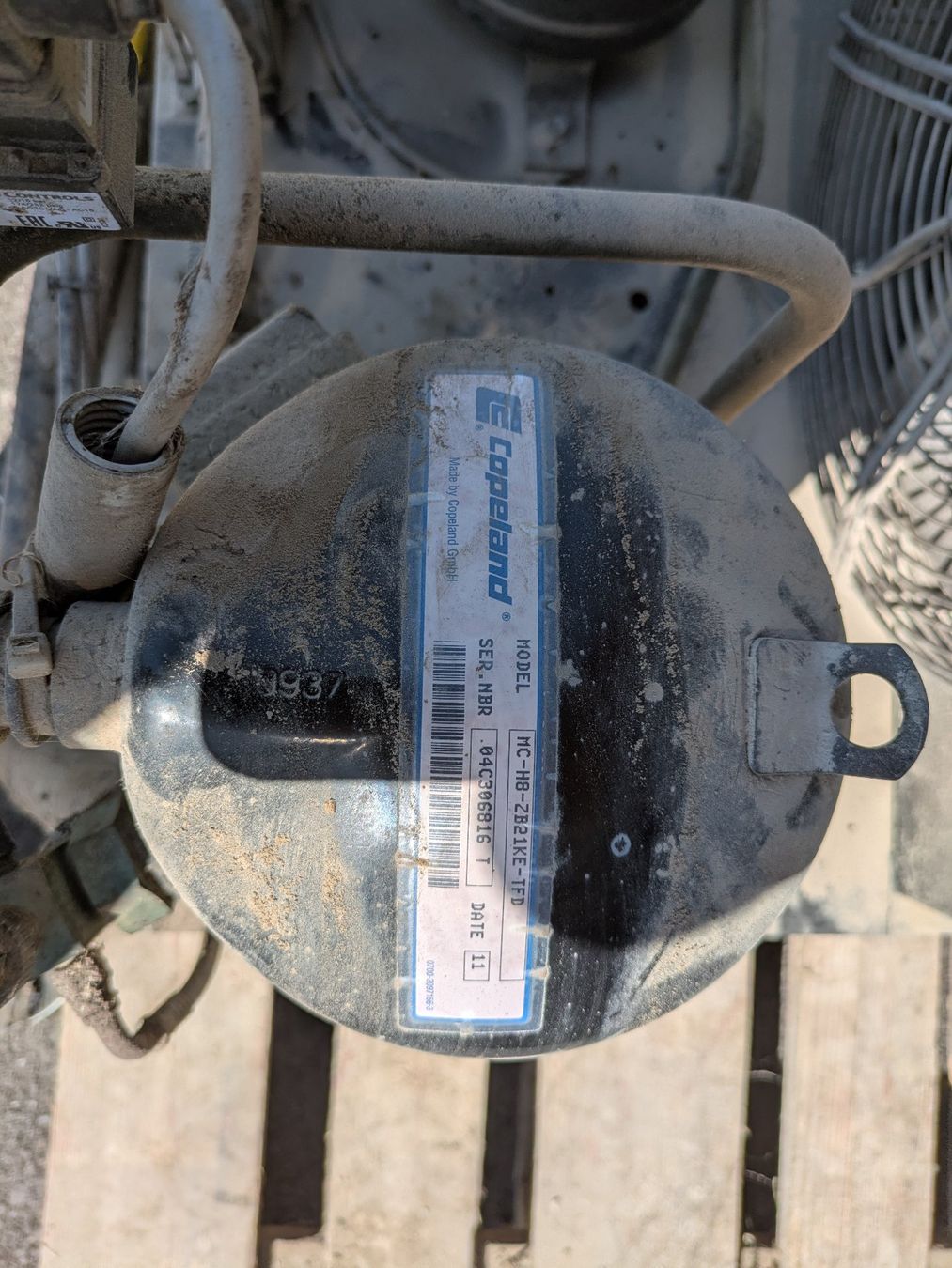 Delaval Melktechnik: Kühlaggregat für Milchtank – Gebraucht aus Hildisrieden von TTVRXC 1