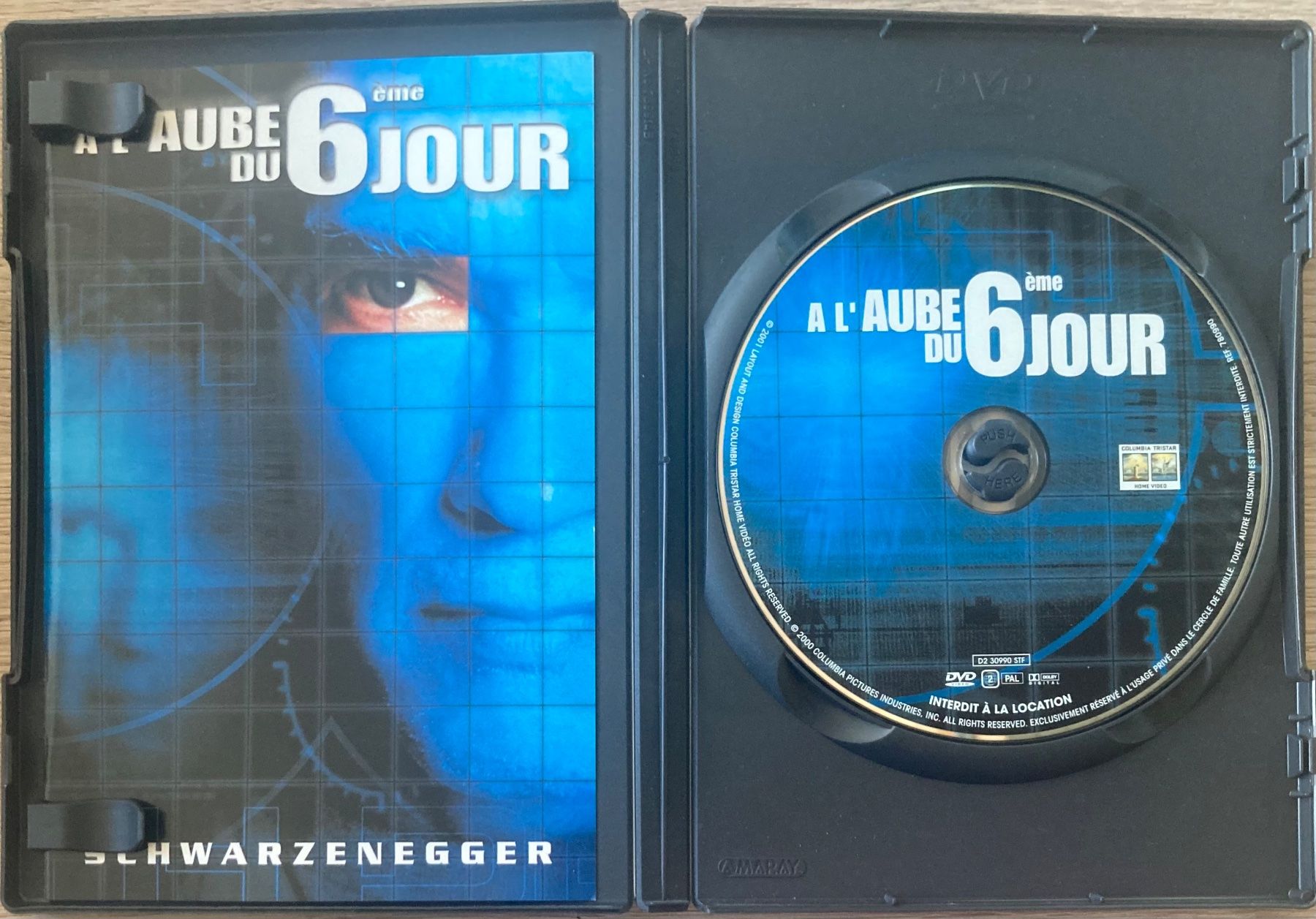 Tous les DVDs: A L'AUBE DU 6 EME JOUR – D'occasion à Poliez-Pittet par Newtown-Records 2