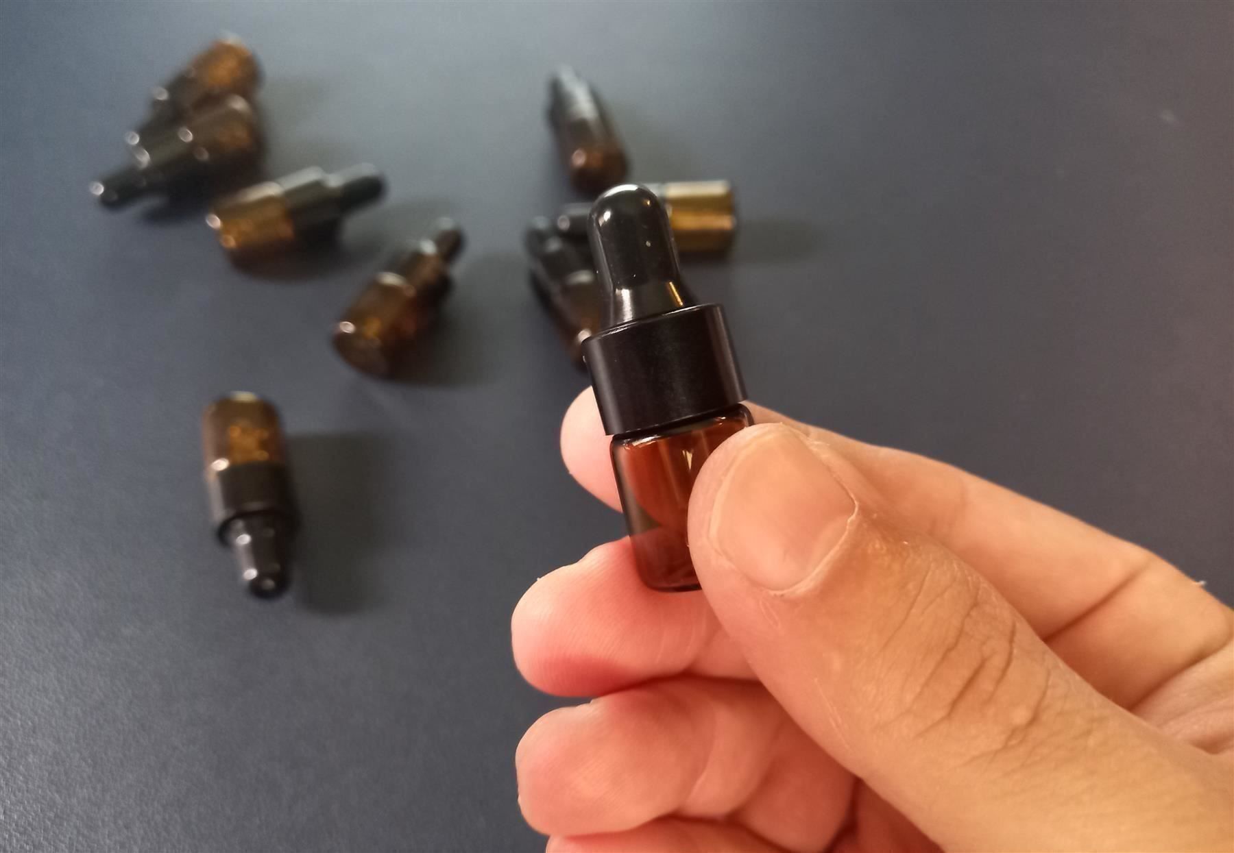 Ätherische Öle: 50x Flasche ätherischem Öl/ Bouteille d'huile essentiel – Neu und originalverpackt aus Lausanne von novastoris 3