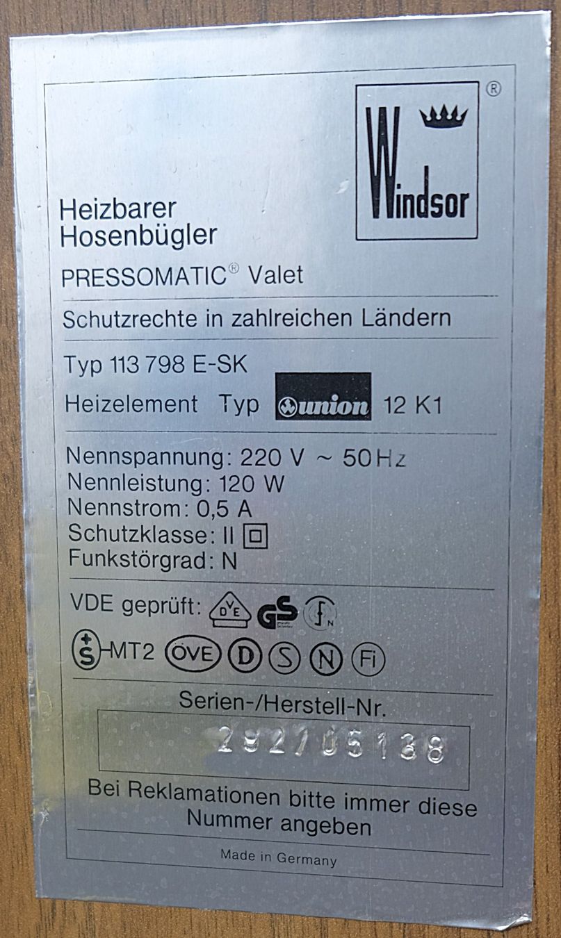Bügelbretter: Heizbarer Hosenbügler PRESSOMATIC – Gebraucht aus Volketswil von brockipfannenstil 9