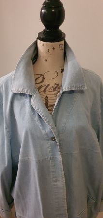 Tolle lange Jeans Jacke zum Herbst neuwertig
