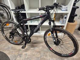 Sehr schönes Cult Bike