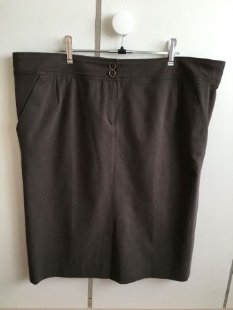 Neuer edler Baumwollrock braun