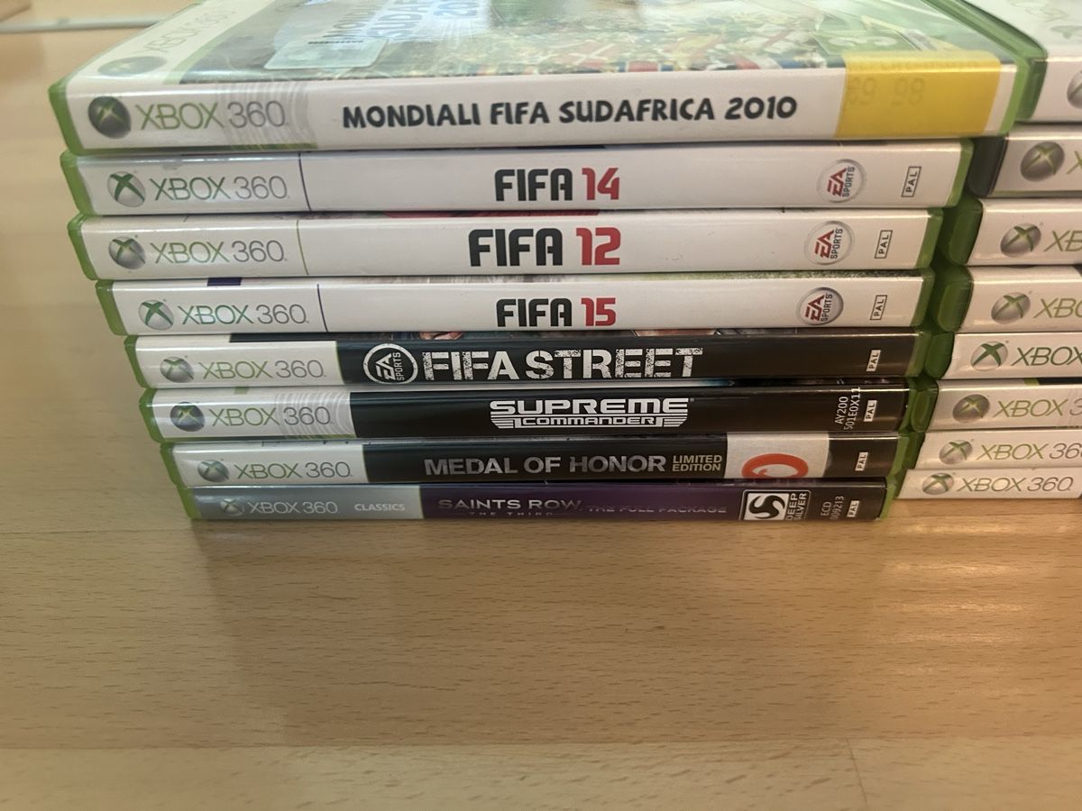 Microsoft Consoles: Microsoft Xbox 360, 2 Controller, 21 Giochi, Kinect – D'occasion à Cugnasco par Sim_2002 4