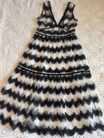 Elegantes Tüllkleid Spitzenkleid gestreift Schwarz Grau Gr M