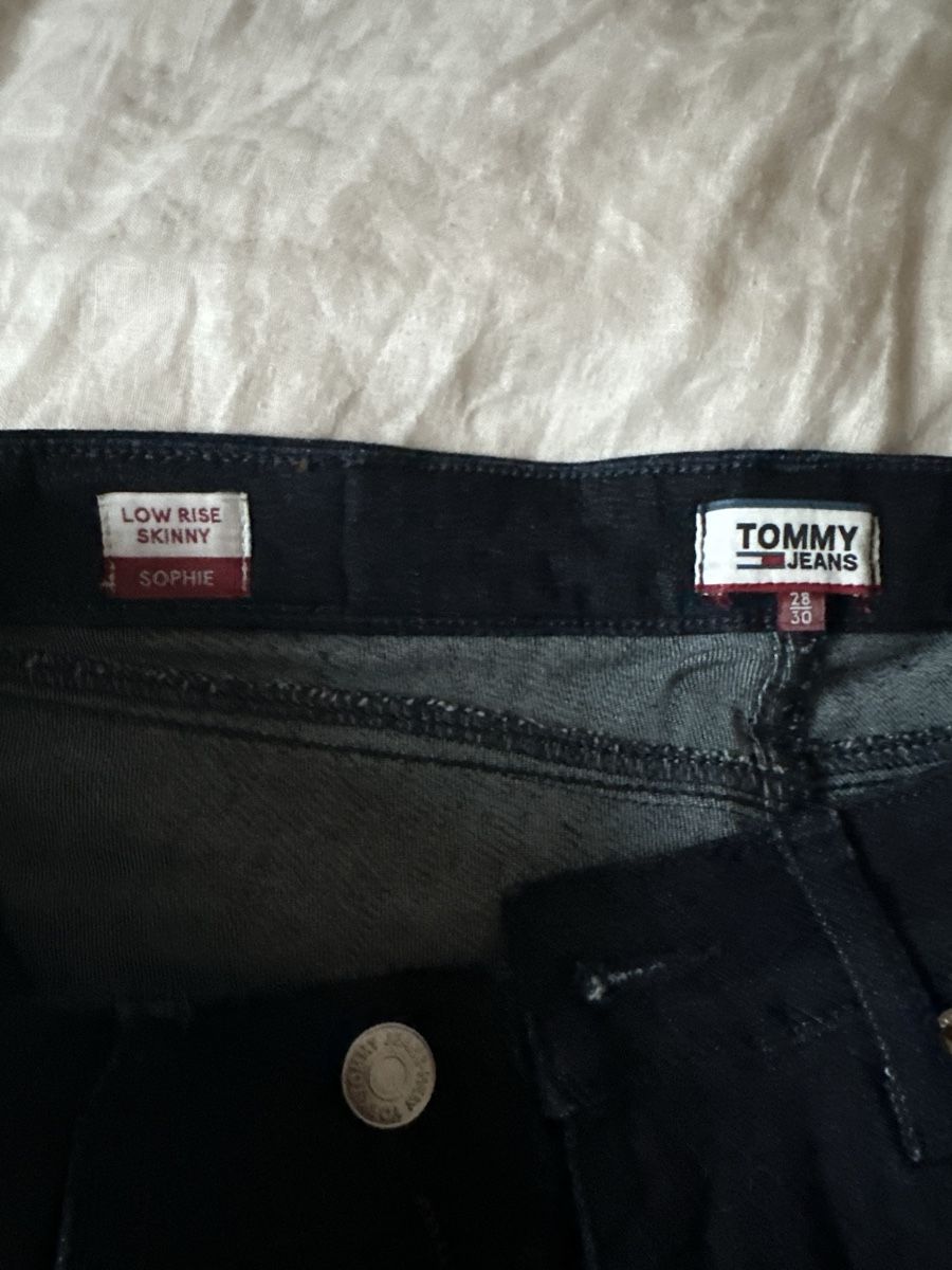 Tommy Hilfiger Jeans: Jeans Hilfiger 28/30 – Nuovo e nell'imballaggio originale da Muraz (Collombey) venduto da jaoo21 1