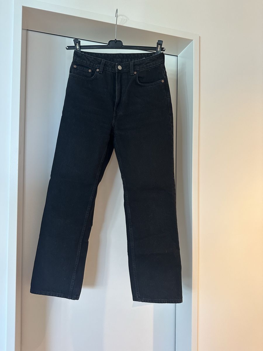 Weekday Jeans: Weekday Jeans Voyage High Straight – Usato da Wädenswil venduto da Anina.kastner