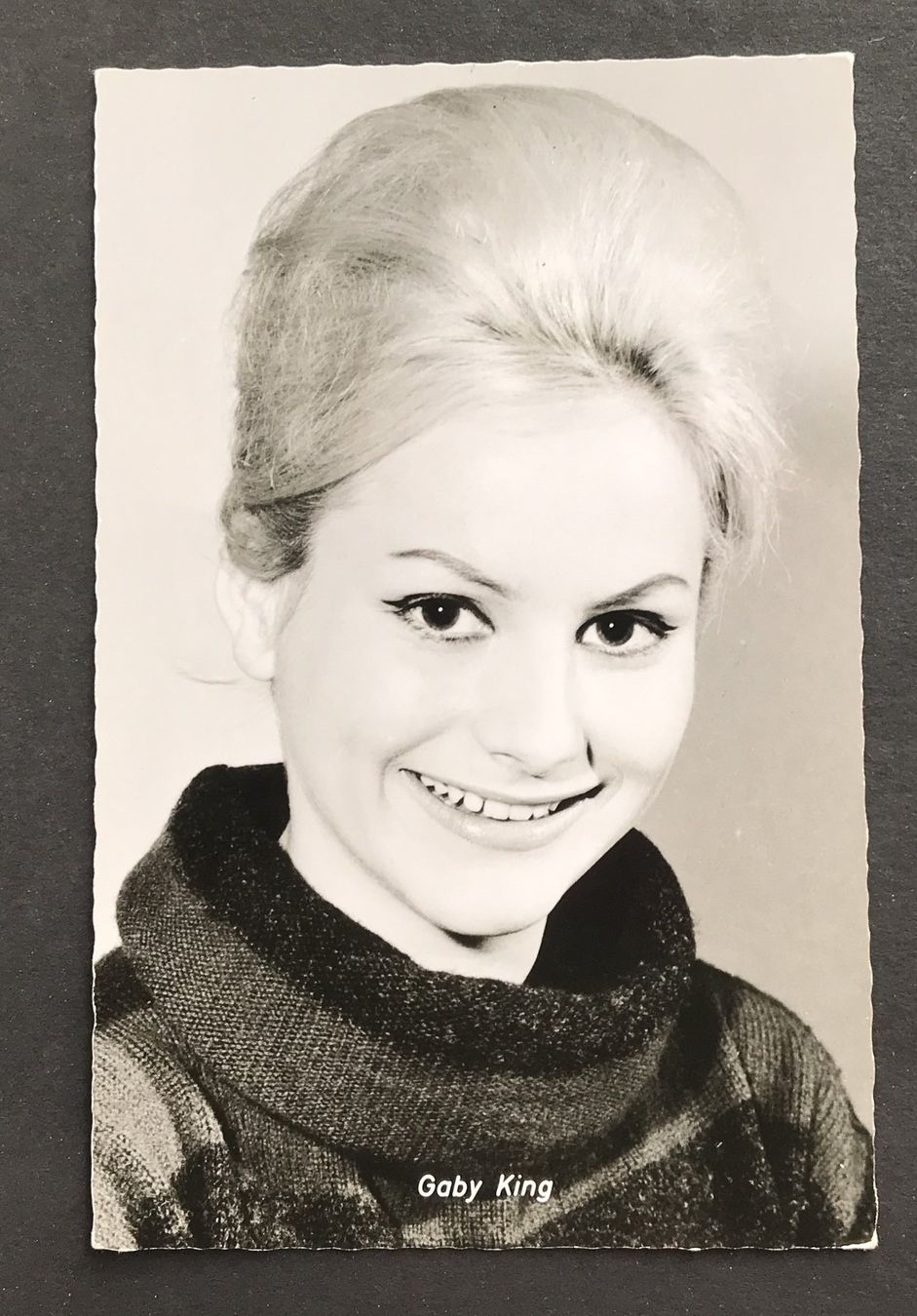 Cartoline postali: ANSICHTSKARTE GABY KING – Usato da Ostermundigen venduto da wini63