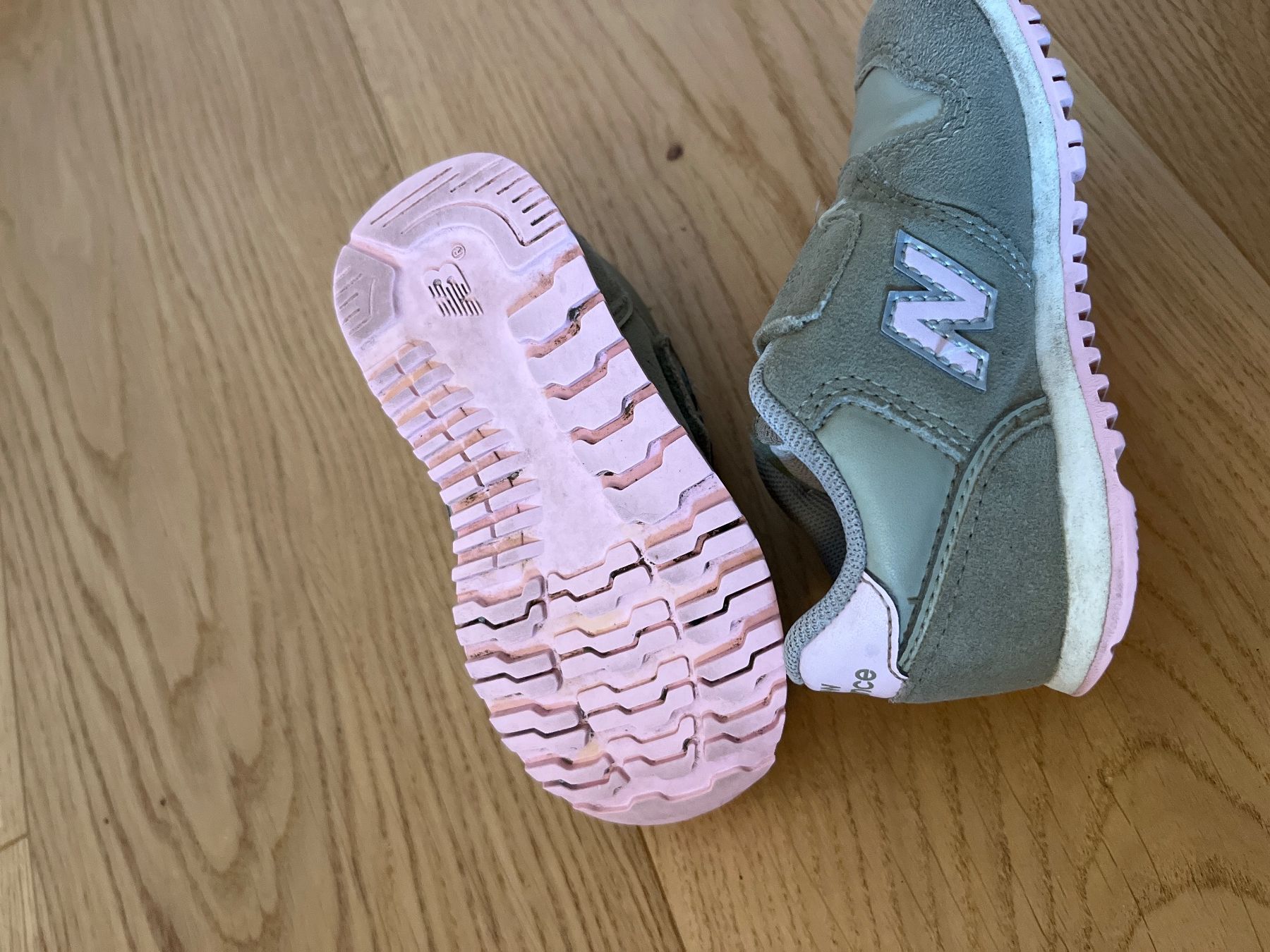 New Balance Scarpe per ragazzi: New Balance Sneaker Gr.23 – Usato da Winterthur venduto da ani_svs9 2