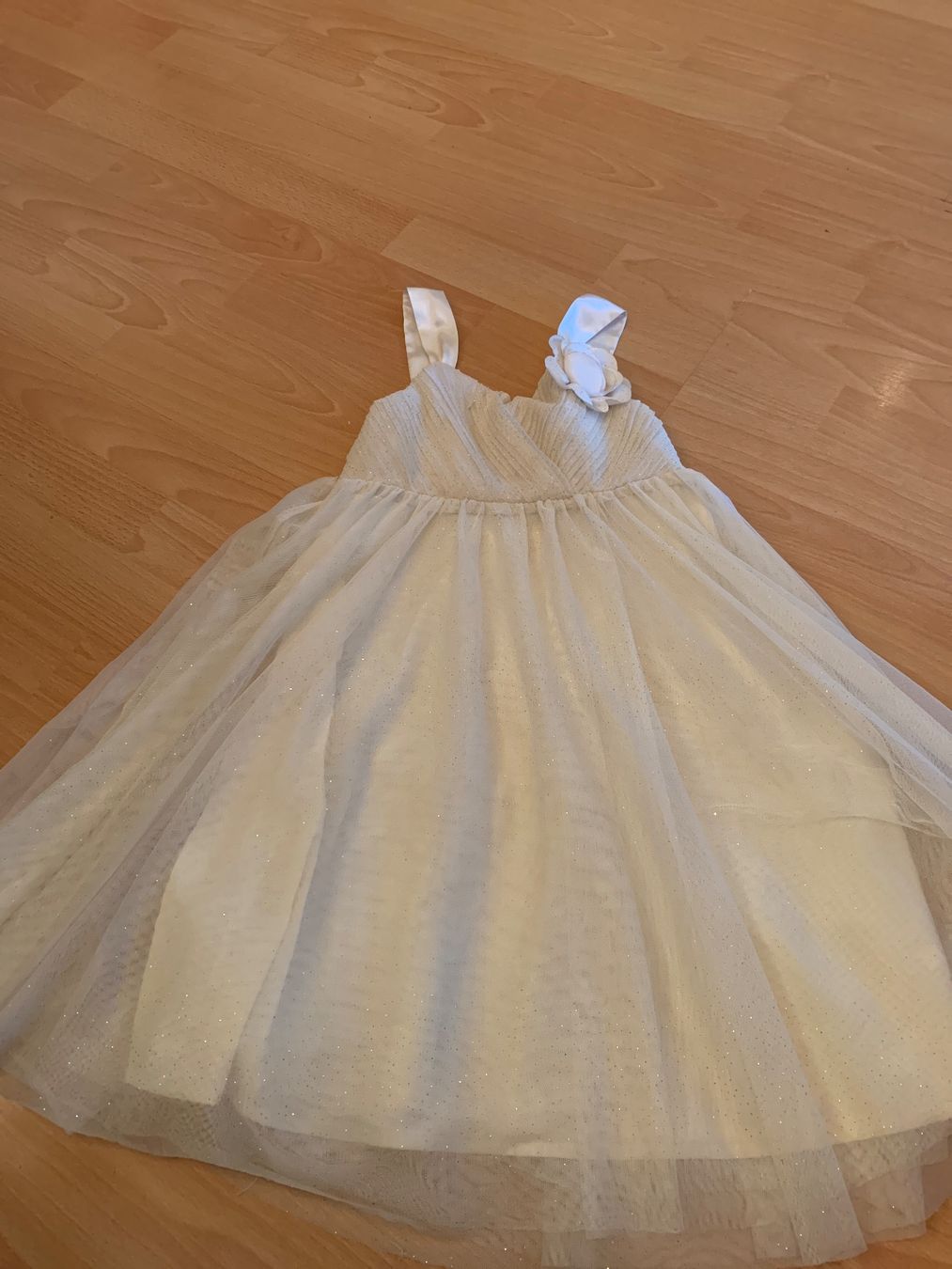 H&M Kleider & Röcke: Jolie robe de fête -  taille 128 – Gebraucht aus MEYRIN von Gwendo10