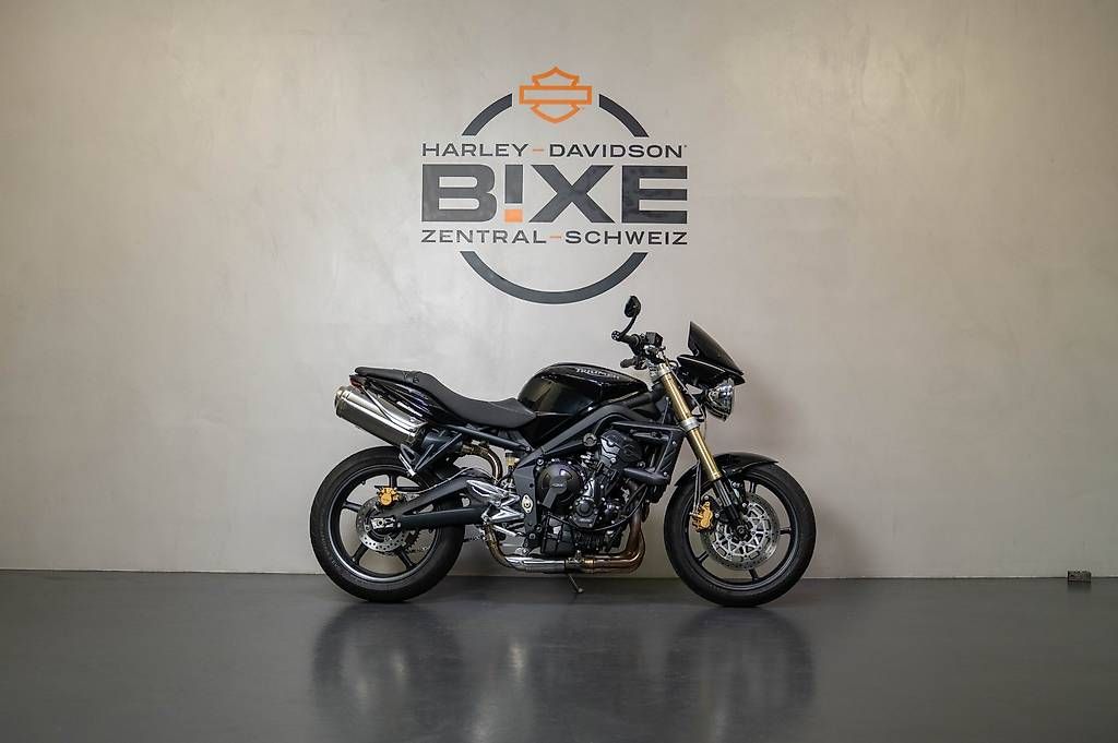 Triumph Strada: Triumph Street Triple – Usato da Hünenberg venduto da Maxim369
