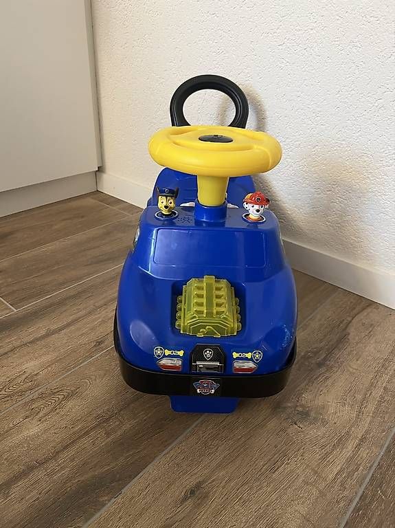 Fahrzeuge für Kinder: Petite voiture  – Gebraucht aus Rolle von mar_hvb8 2