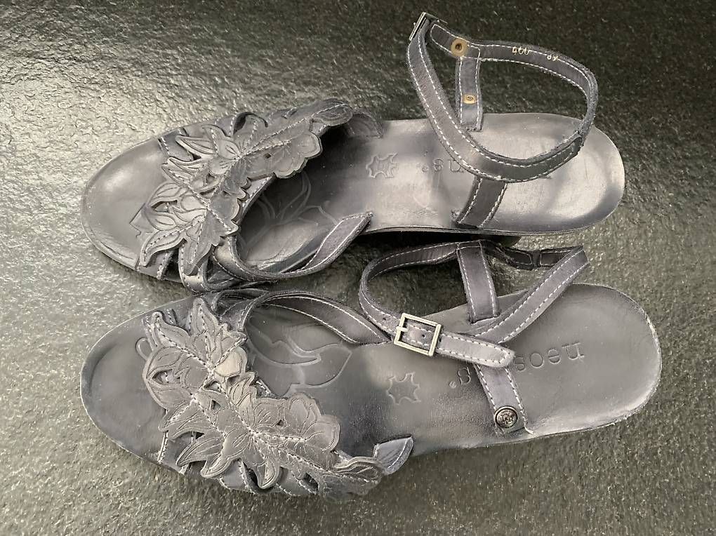 Damenschuhe: Damensandalen - Marke Neosens - Gr. 39 – Gebraucht aus Scheuren von tan_w6cx 1