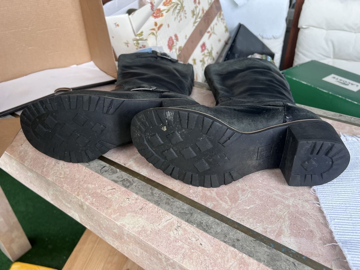 Damenschuhe: Stiefel schwarz – Gebraucht aus Richterswil von Luke6 4