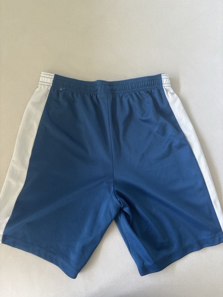 Nike Pantalons: Nike Performance kurze Sporthose – Neuf (Voir description) à Sursee par bea_x9q5 1