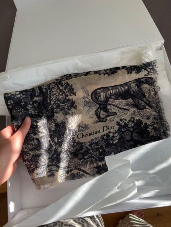 Christian Dior Toile de Jouy Sauvage Stola