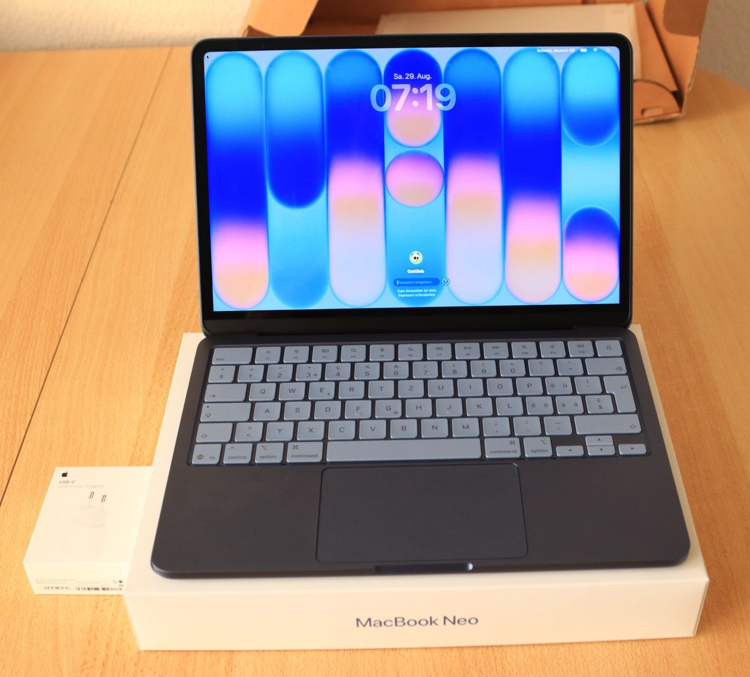 Apple Notebooks: Apple MacBook NEO 13" – Neu (gemäss Beschreibung) aus Aristau von Gola 1