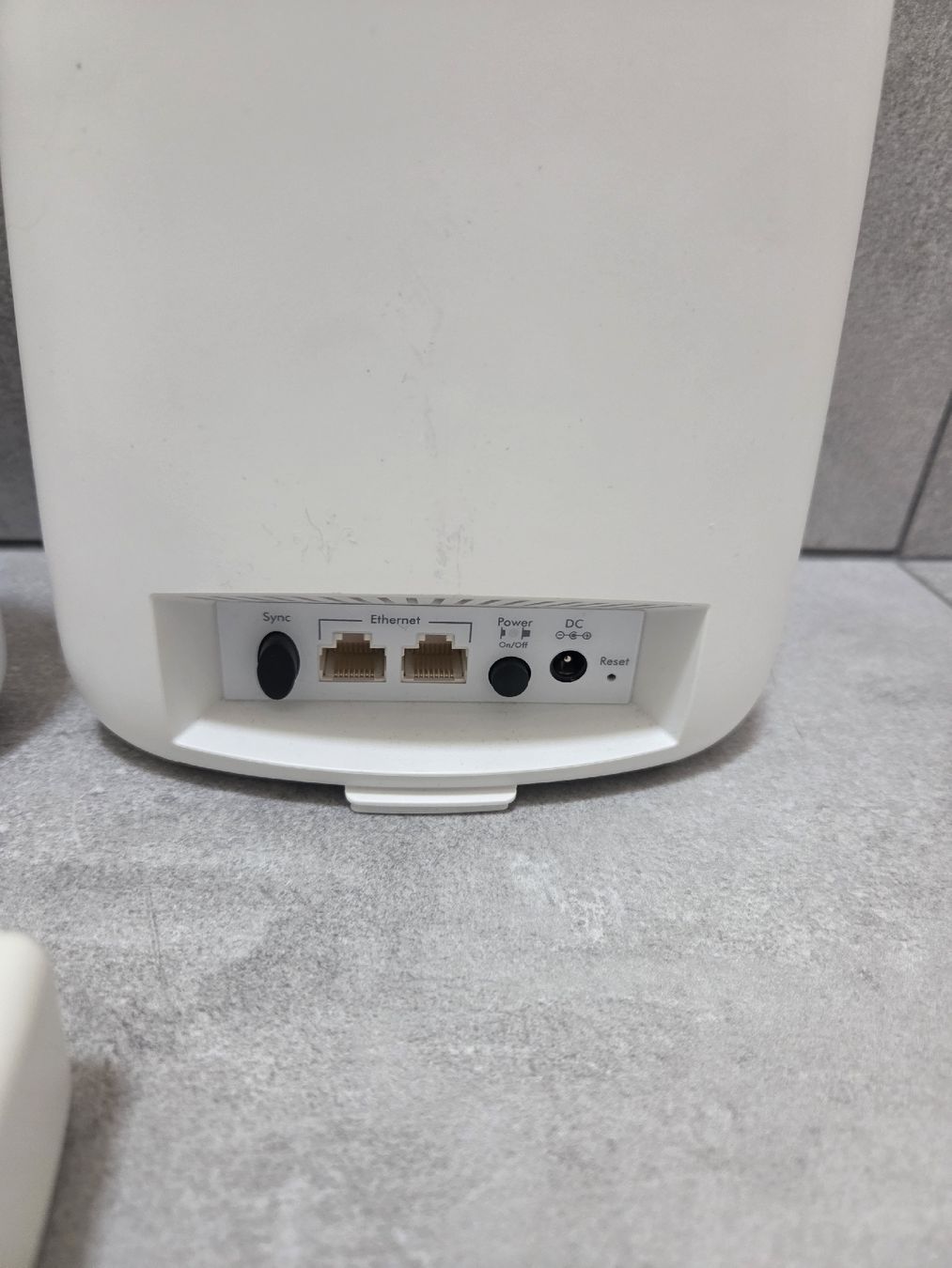 Modems & Router: Orbi Router gebrauchter Zustand – Gebraucht aus Frutigen von cmas11 4