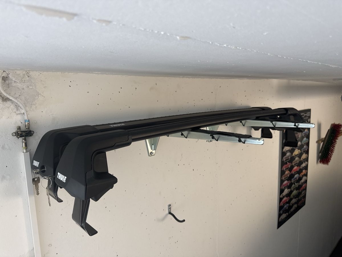 Thule Barres de toit: 2x THULE WINGBAR Dachträger Neuware – Neuf (Voir description) à Niederwil SO par ipad