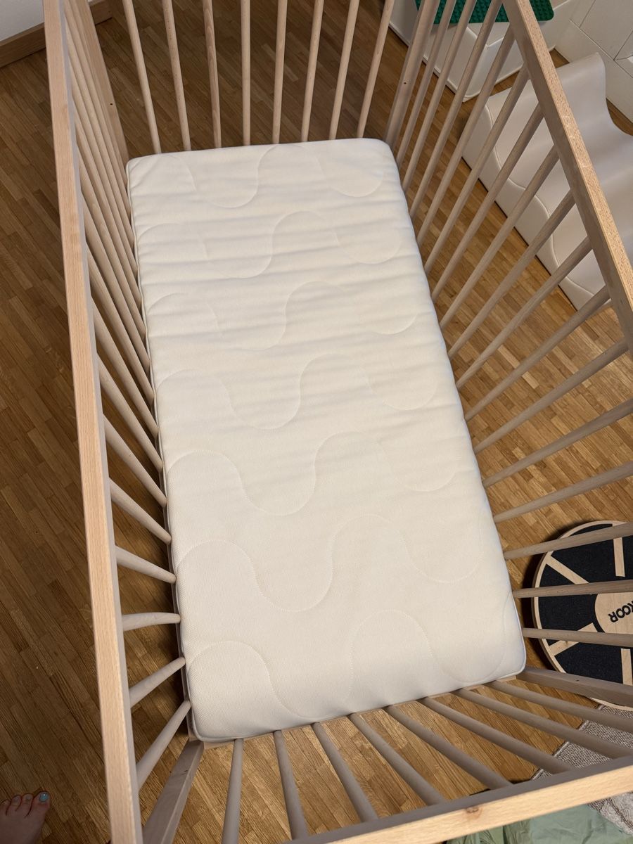 Ikea Betten: Babybett mit passende Matratze – Gebraucht aus Zürich von ane_t8kz 1