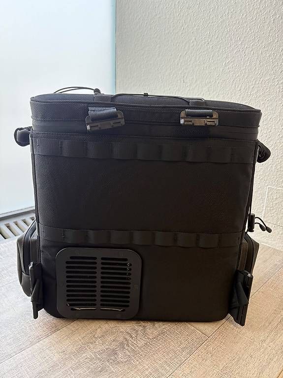 Rucksäcke: Kühlrucksack schwarz – Neu und originalverpackt aus Romanshorn von nor_9jxr 1