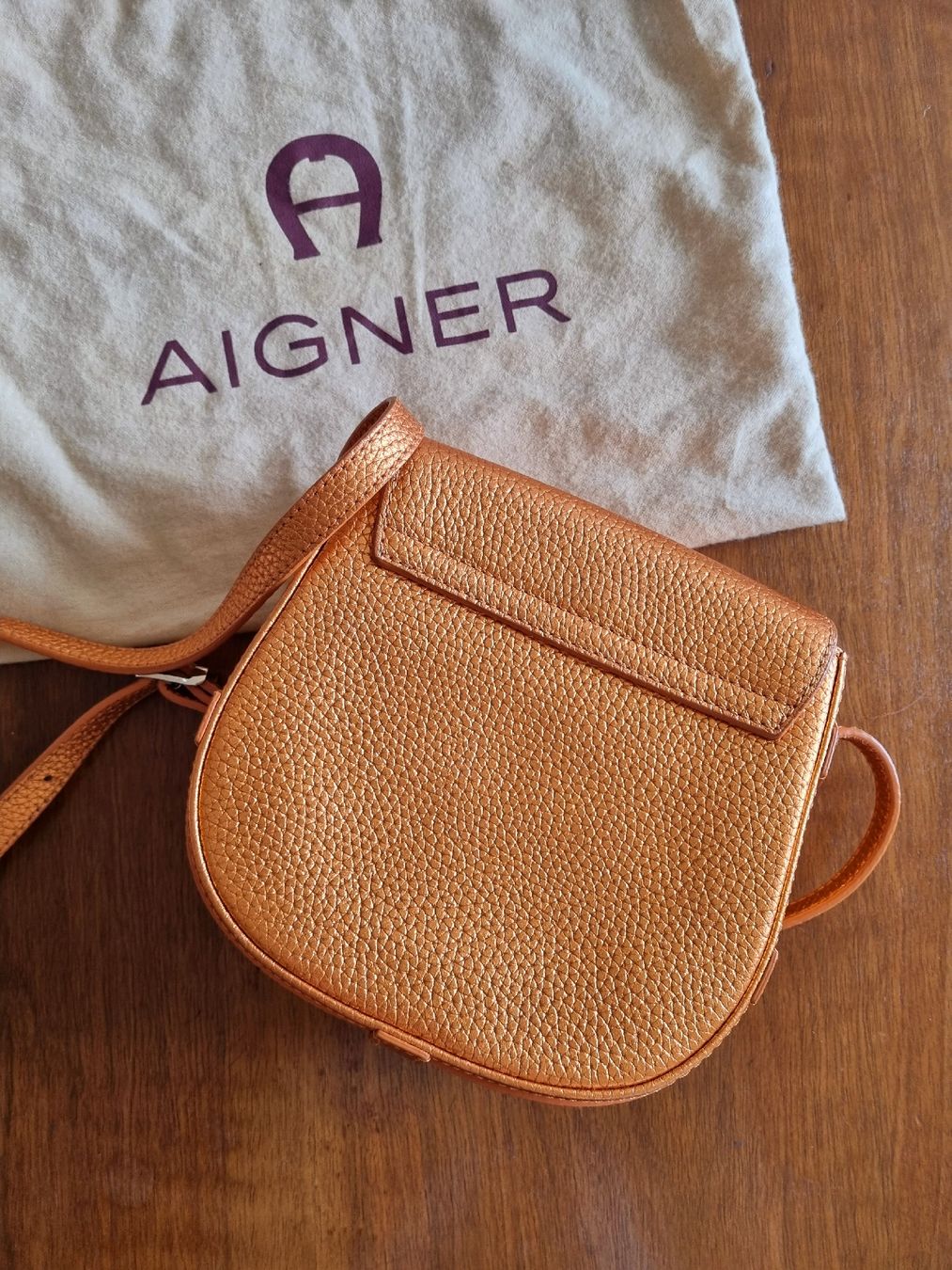 Aigner Borse da donna: Handtasche von Aigner – Nuovo (secondo la descrizione) da Aarau venduto da KiKaMo 4