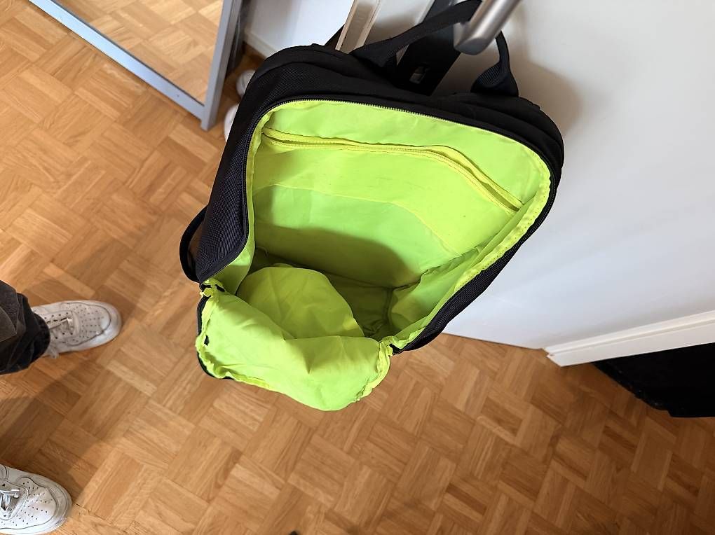 Adidas Zaini: Sac à dos adidas  (Compartiment chaussures) – Usato da Grand-Lancy venduto da Bastrow 3