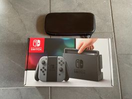 Nintendo Switch (grau) inkl. Zubehör