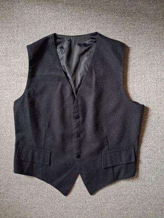 Schwarze Wollweste Gr. M, guter Zustand